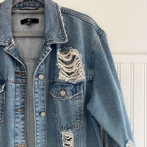 Missguided Oversized Distressed Jean Jacket Ripped and Extra Long Women’s size 4